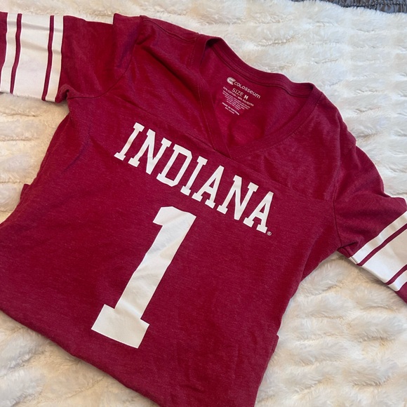 IU women’s tee - Picture 6 of 6